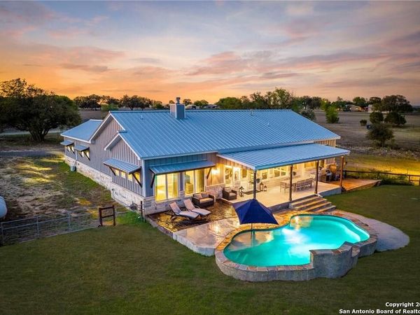 345 laguna, Bandera, TX 78003