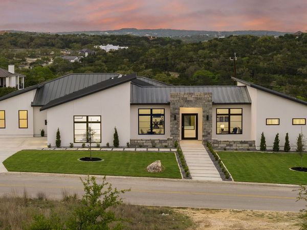 10627 kendall, San Antonio, TX 78255