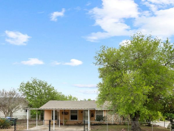 5903 Stoney Creek, San Antonio, TX 78242