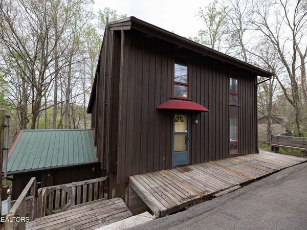 151 Lakeview Circle, Clinton, TN 37716