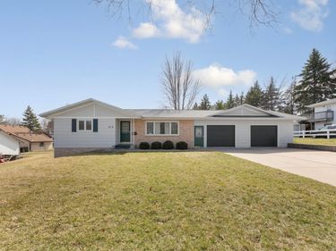 814 W Skaro Street, Saint Peter, MN 56082