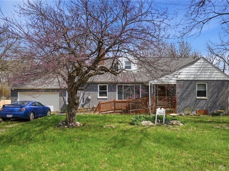 1466 S Central Drive, Beavercreek, OH 45432 Photo 1