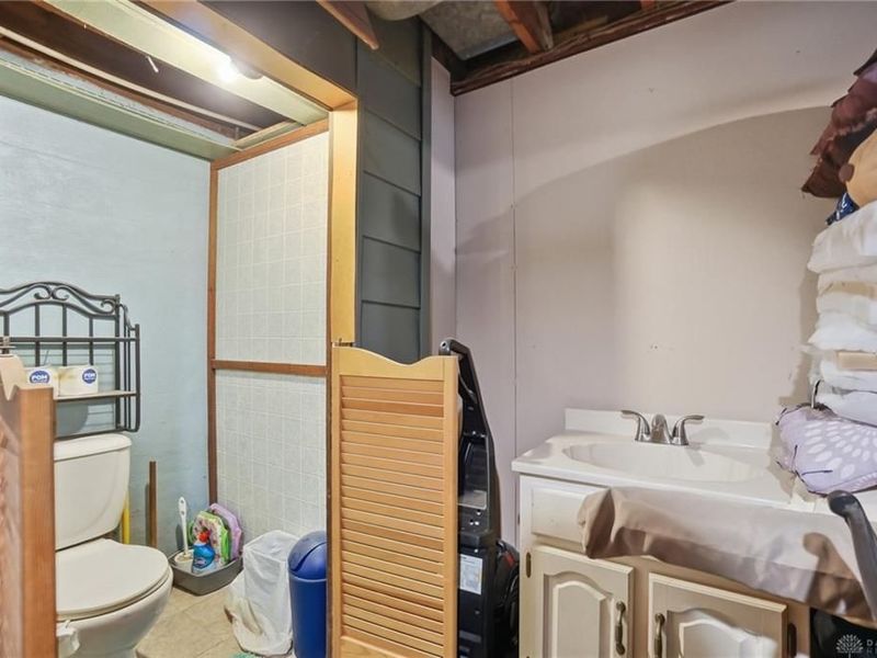 1466 S Central Drive, Beavercreek, OH 45432 Photo 27