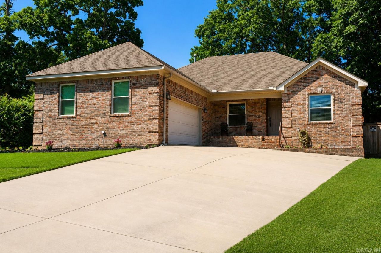 3100 S Fern Cove Sherwood, AR 72120