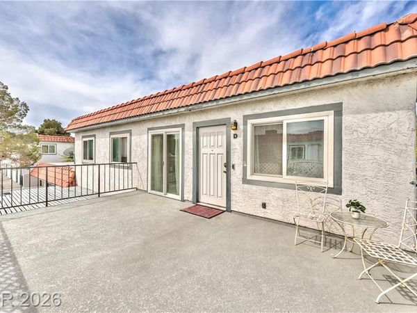 1101 Willow Tree Drive, Unit D, Las Vegas, NV 89128
