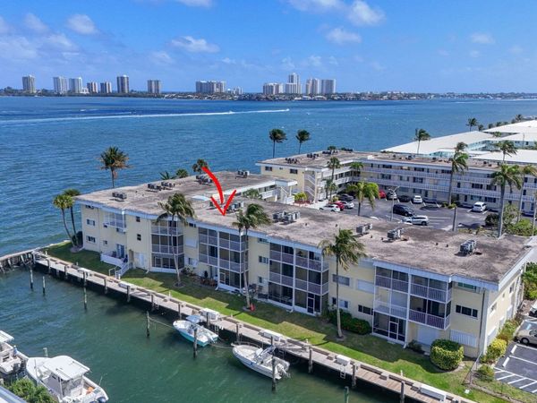 101 Doolen Court, Unit 307, North Palm Beach, FL 33408
