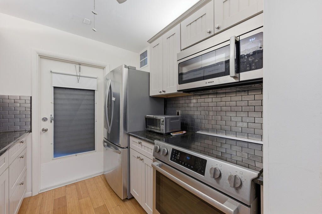 101 Doolen Court, Unit 307, North Palm Beach, FL 33408 Photo