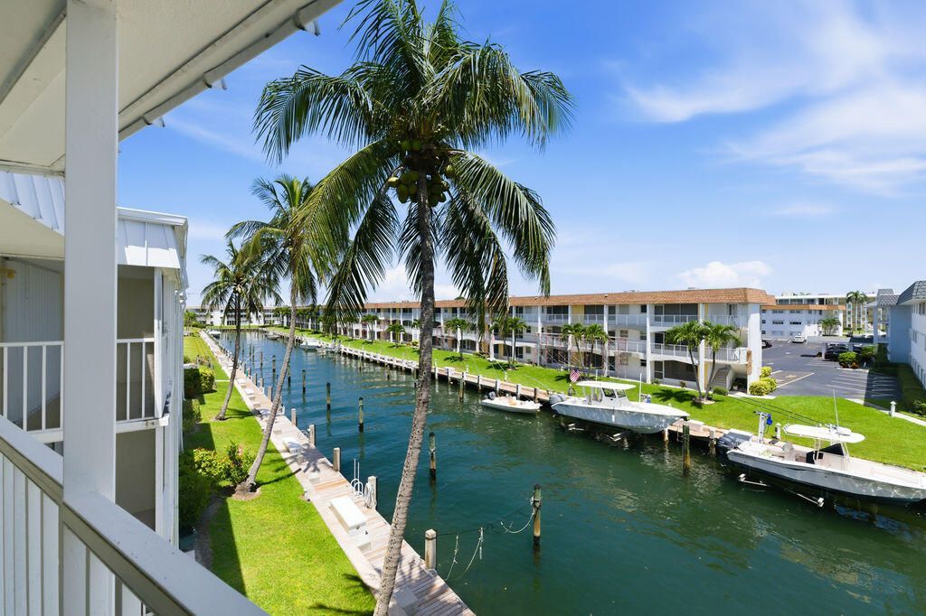 101 Doolen Court, Unit 307, North Palm Beach, FL 33408 Photo