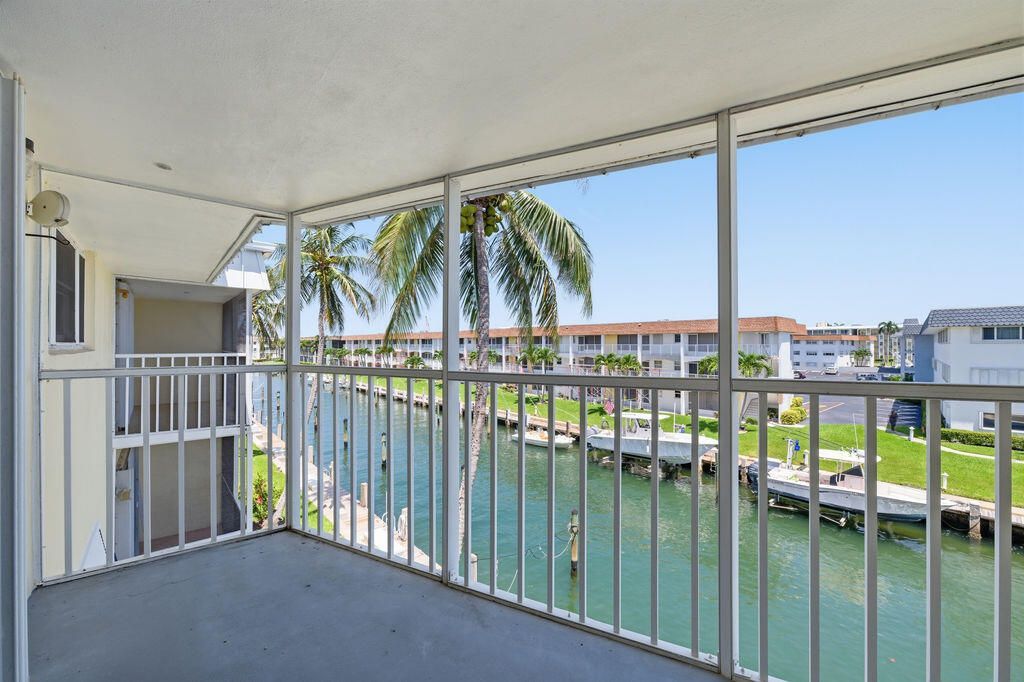 101 Doolen Court, Unit 307, North Palm Beach, FL 33408 Photo