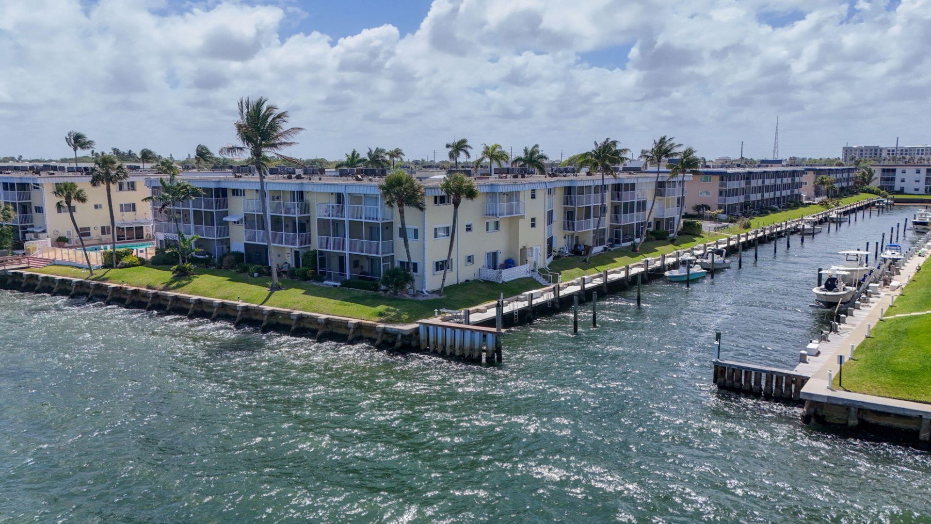 101 Doolen Court, Unit 307, North Palm Beach, FL 33408 Photo