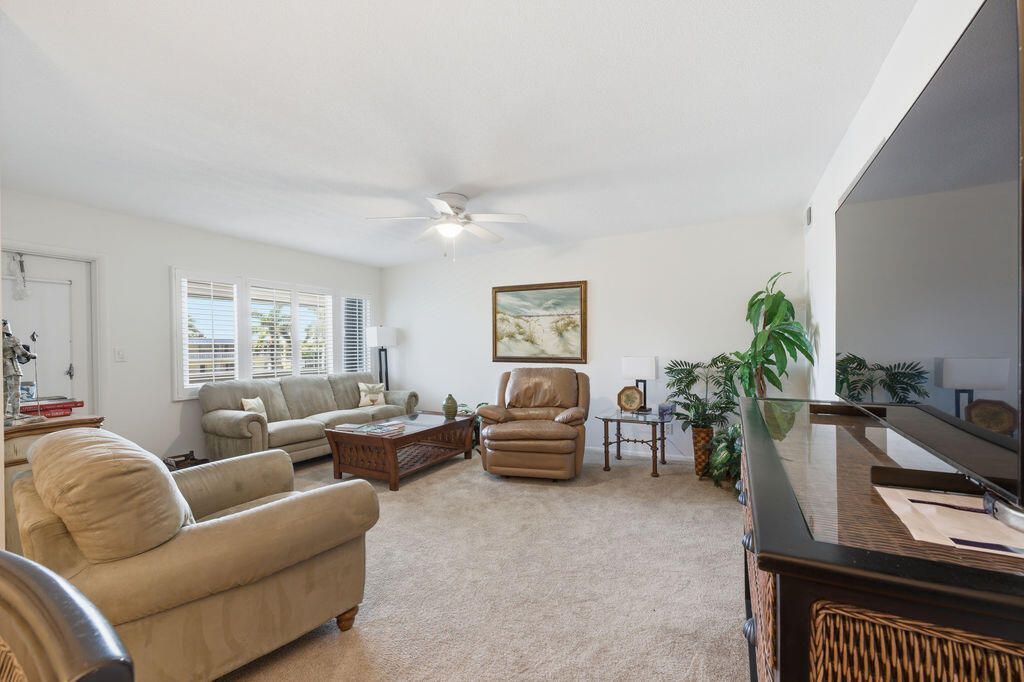 101 Doolen Court, Unit 307, North Palm Beach, FL 33408 Photo