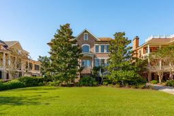 1600 Rivertowne Country Club Drive photo 4