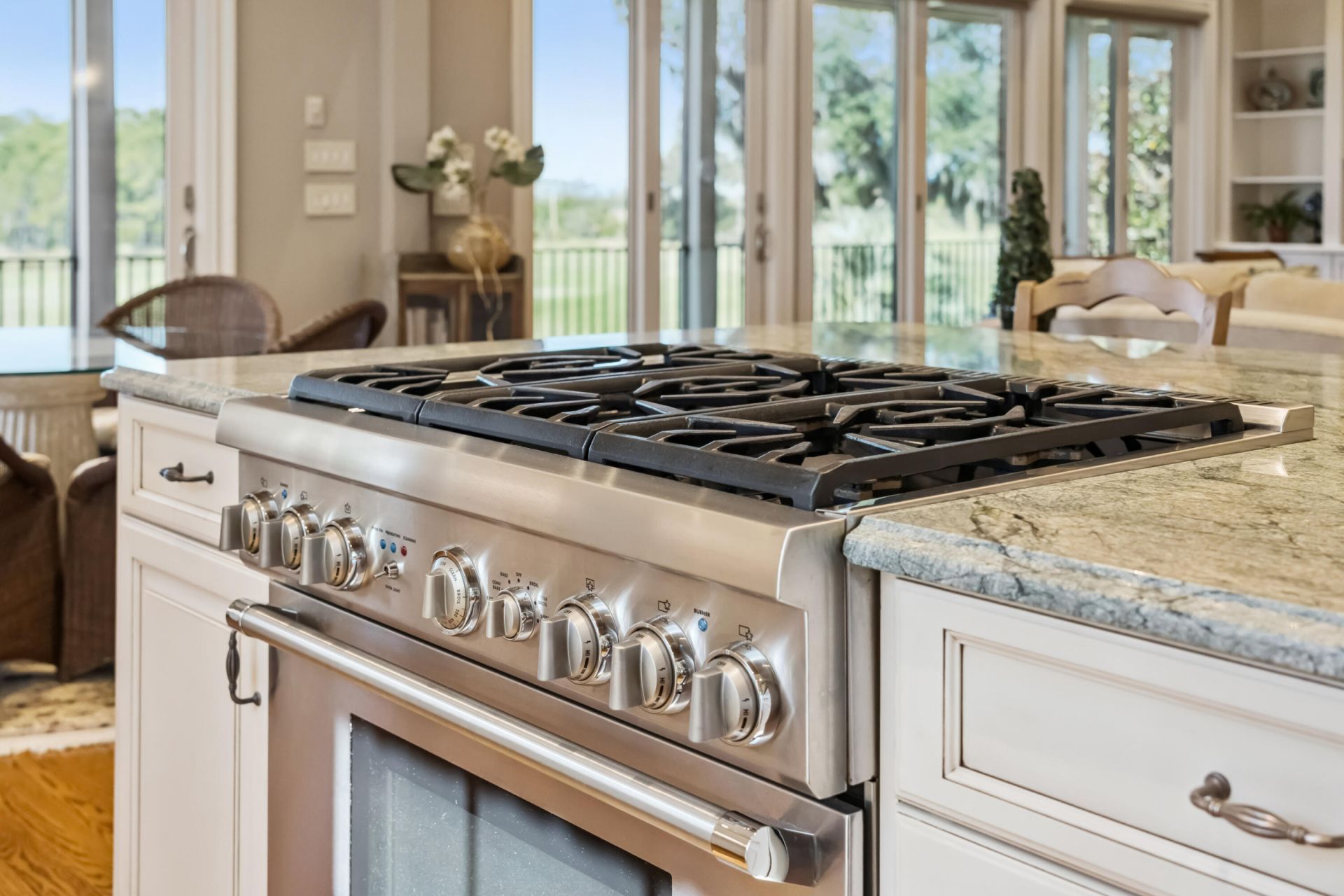 1600 Rivertowne Country Club Drive Photo 8