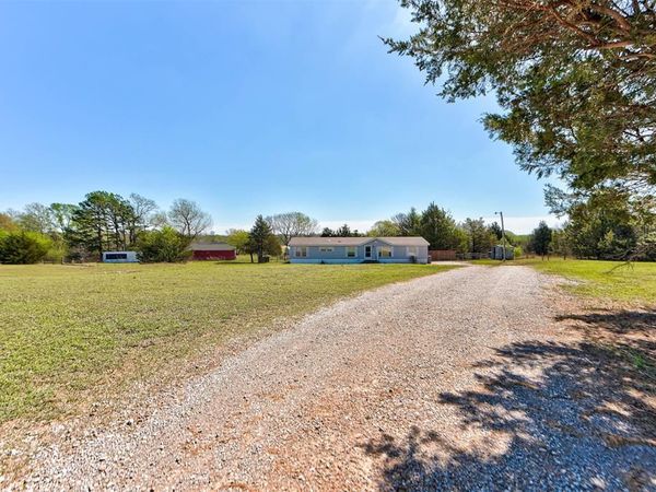 10501 E Turtle Creek Circle, Lexington, OK 73051