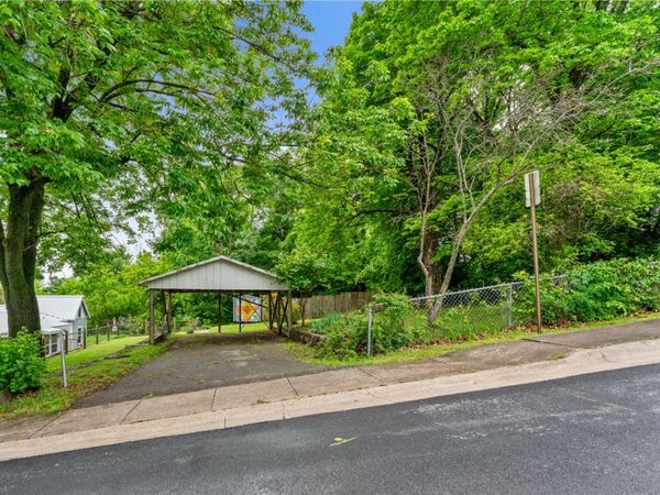 129 Tract A E Mountain Street, Fayetteville, AR 72701