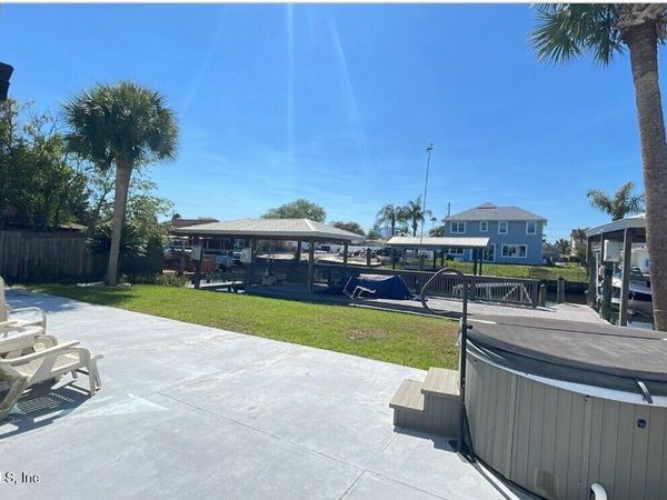 4258 SEABREEZE Drive, Jacksonville, FL 32250