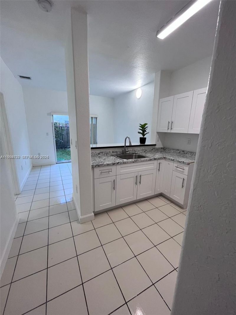 1656 SE 29th Ct, Unit 107, Homestead, FL 33035 Photo