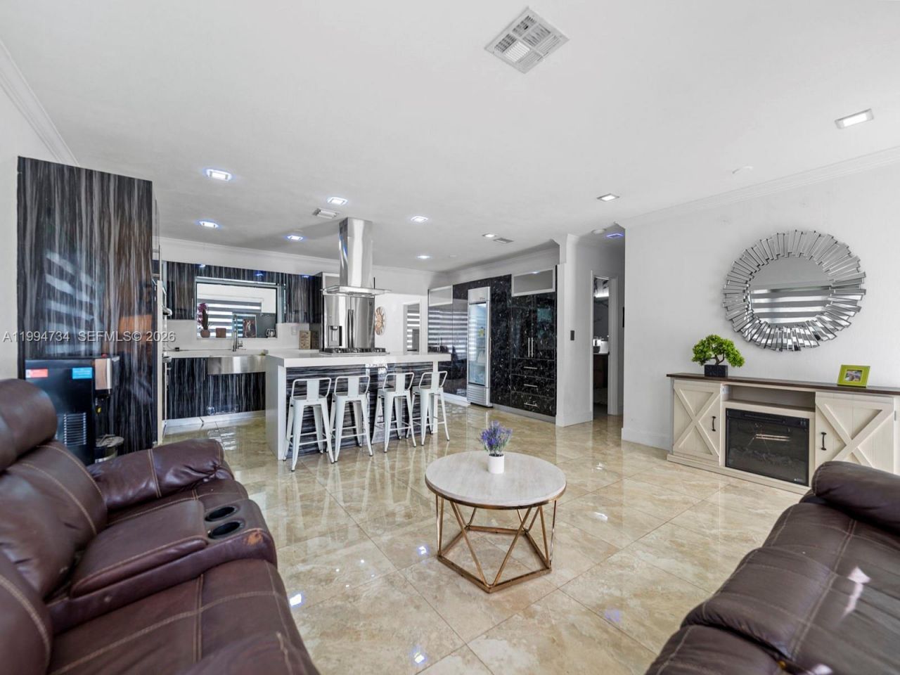 15305 SW 209th Ave , Miami, FL 33187 Photo