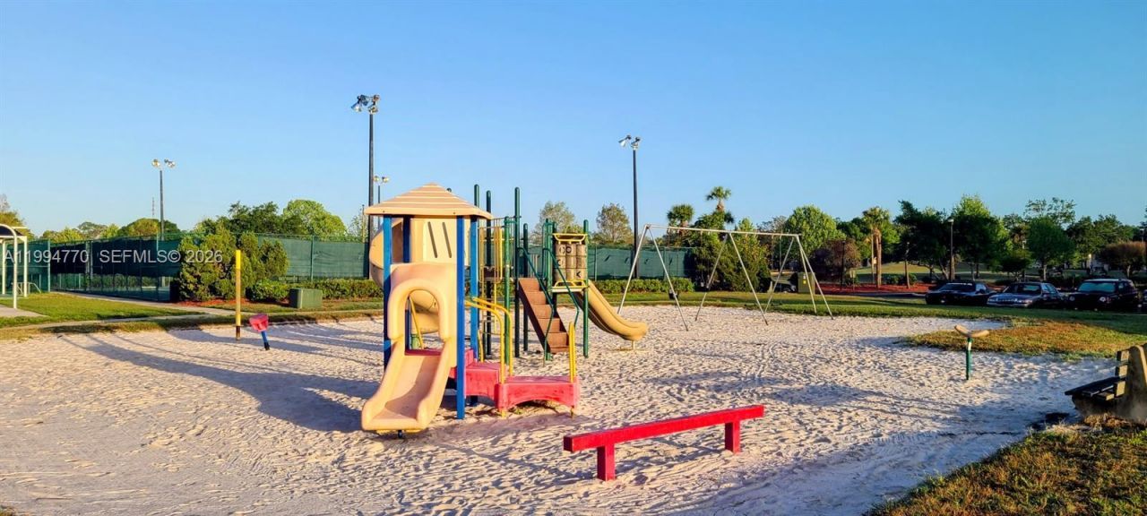 3007 Clubview Drive, Unit U3, Orlando, FL 32822 Photo