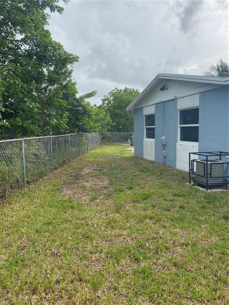 19555 NW 29th Ct , Unit 1, Miami Gardens, FL 33056 Photo