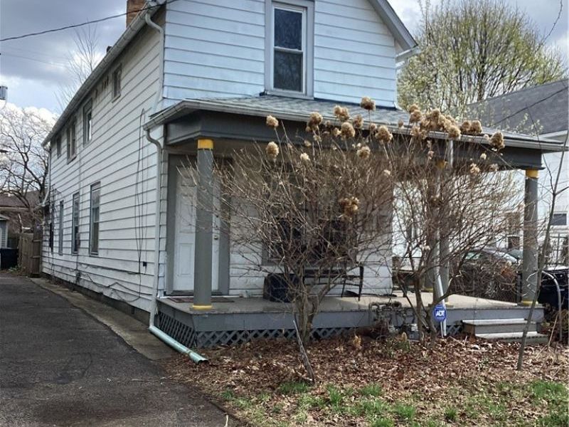 6009 W Clinton Avenue, Cleveland, OH 44102 Photo 2