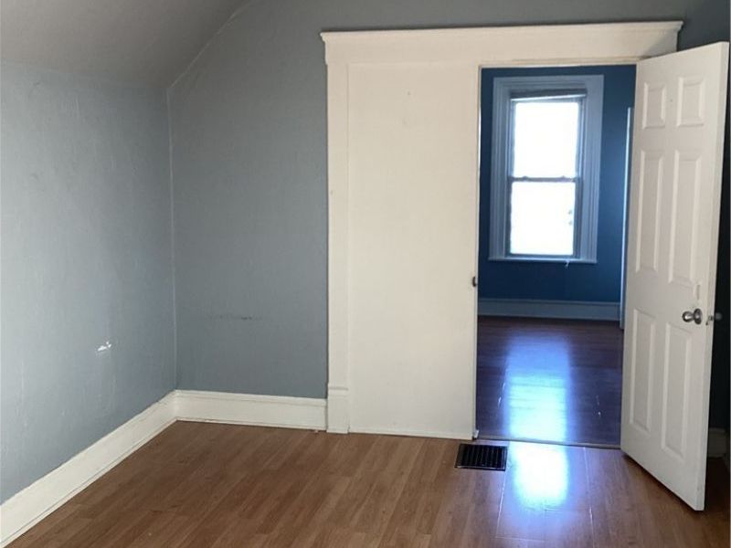 6009 W Clinton Avenue, Cleveland, OH 44102 Photo 5