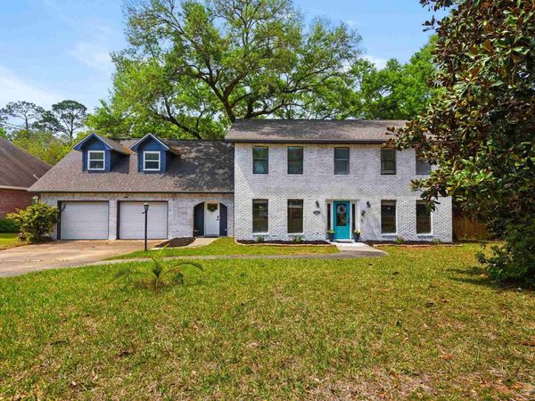 9012 Woodrun Rd, Pensacola, FL 32514