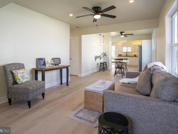 404 S MARLYN, ESSEX, MD 21221