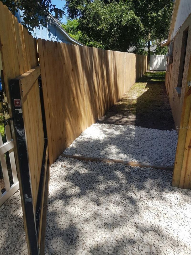 311 58th Avenue E, Bradenton, FL 34203 Photo