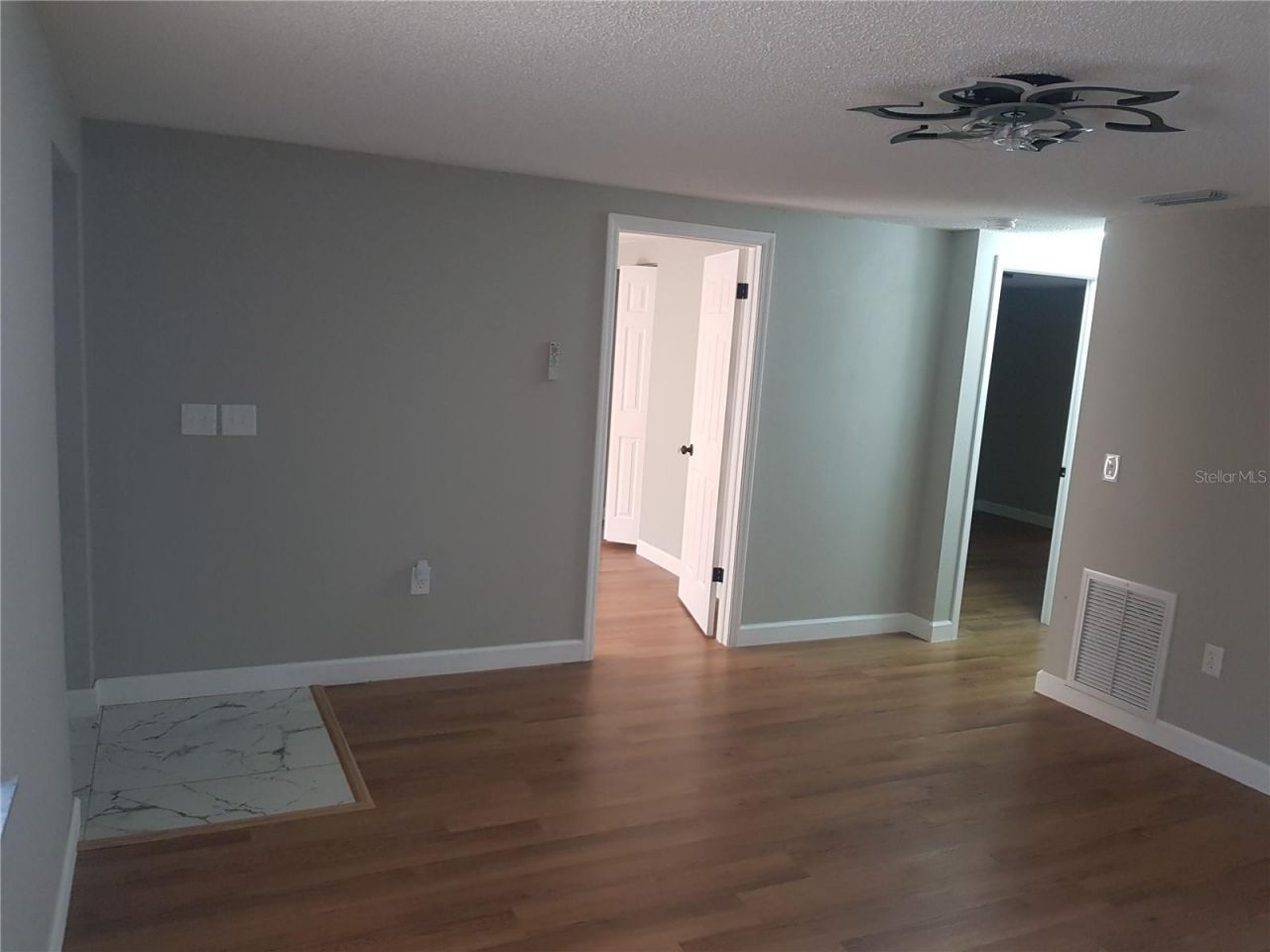 311 58th Avenue E, Bradenton, FL 34203 Photo