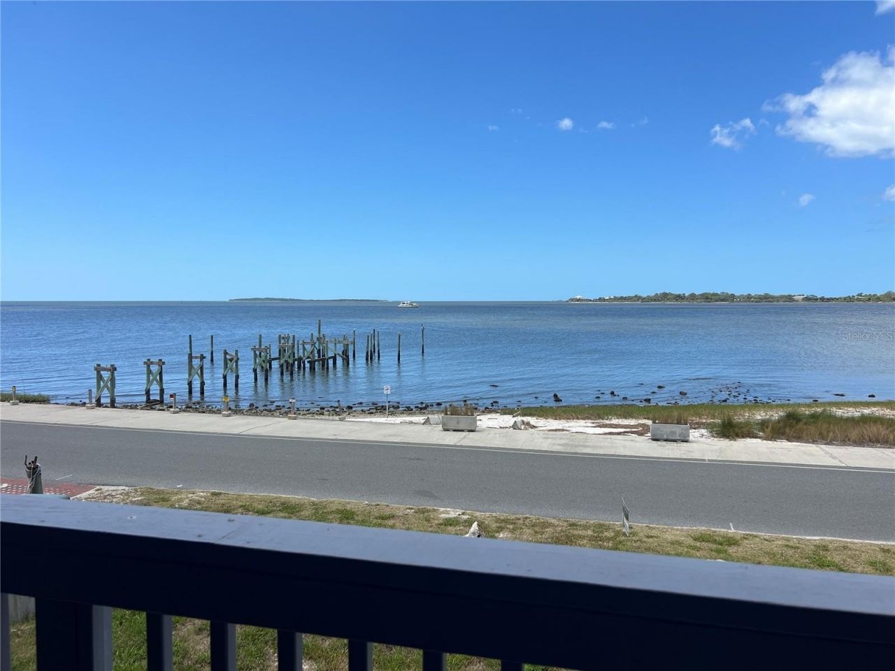 850 3rd Street, Unit 2, Cedar Key, FL 32625 Photo