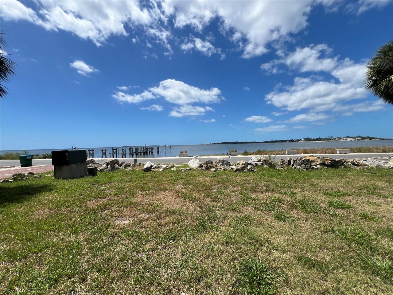 850 3rd Street, Unit 2, Cedar Key, FL 32625 Photo