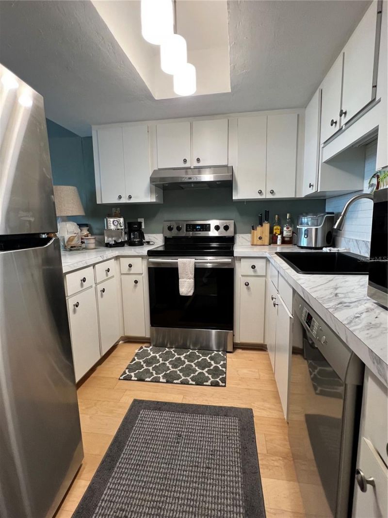 850 3rd Street, Unit 2, Cedar Key, FL 32625 Photo