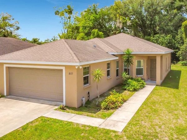 810 PECAN AVENUE, SANFORD, FL 32771
