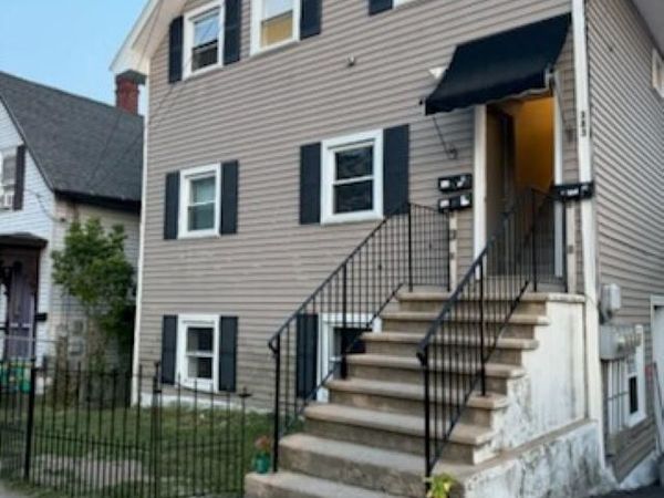 383 Manchester Street, Manchester, NH 03103