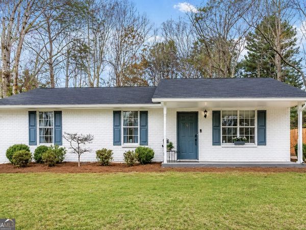 1 Brookfield Drive, Newnan, GA 30265