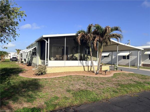 3157 Orchard DR , NORTH FORT MYERS, FL 33917