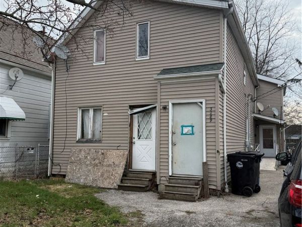 3289 W 61st Street, Cleveland, OH 44102