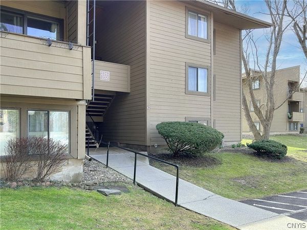 228 Watertree Drive , East Syracuse, NY 13057