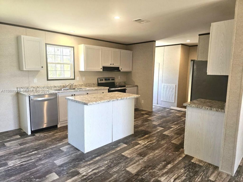 881 Woodland Blvd , Clewiston, FL 33440 Photo