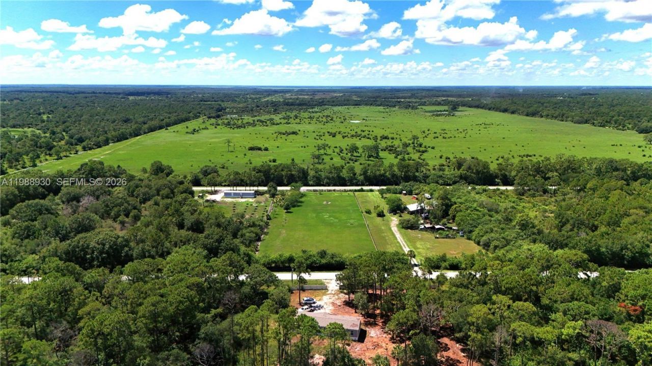 881 Woodland Blvd , Clewiston, FL 33440 Photo