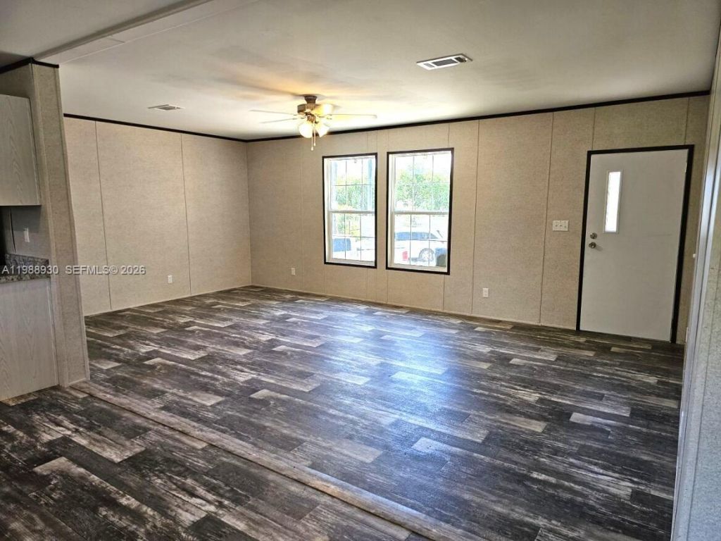 881 Woodland Blvd , Clewiston, FL 33440 Photo