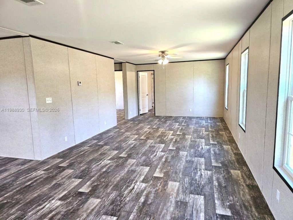 881 Woodland Blvd , Clewiston, FL 33440 Photo