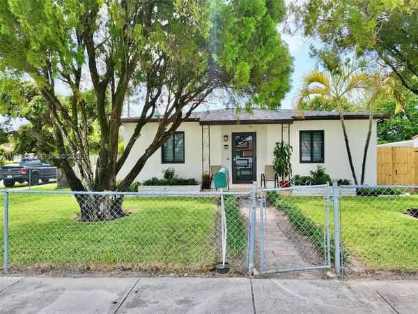 201 SW 62nd Ave , Miami, FL 33144