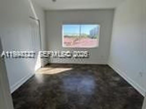 7995 NW 8th St , Unit 115, Miami, FL 33126