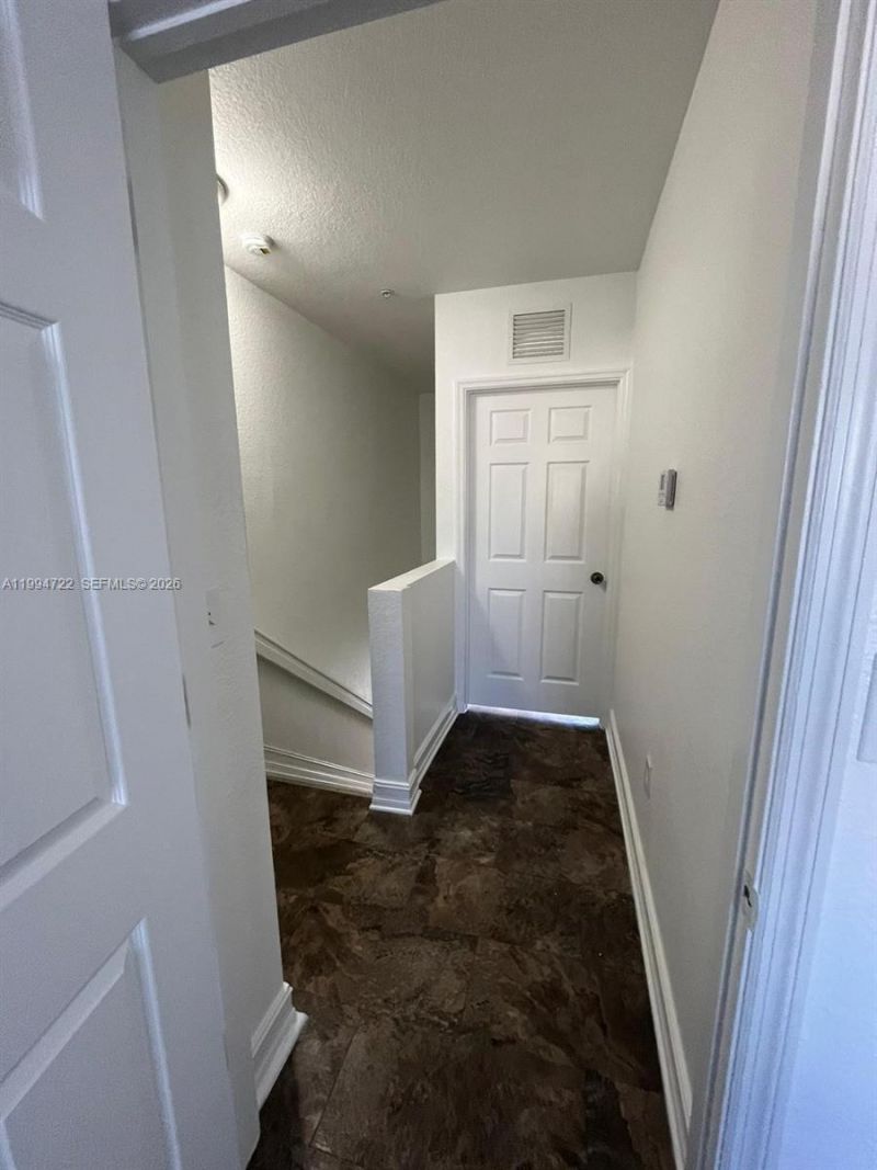 7995 NW 8th St, Unit 115, Miami, FL 33126 Photo