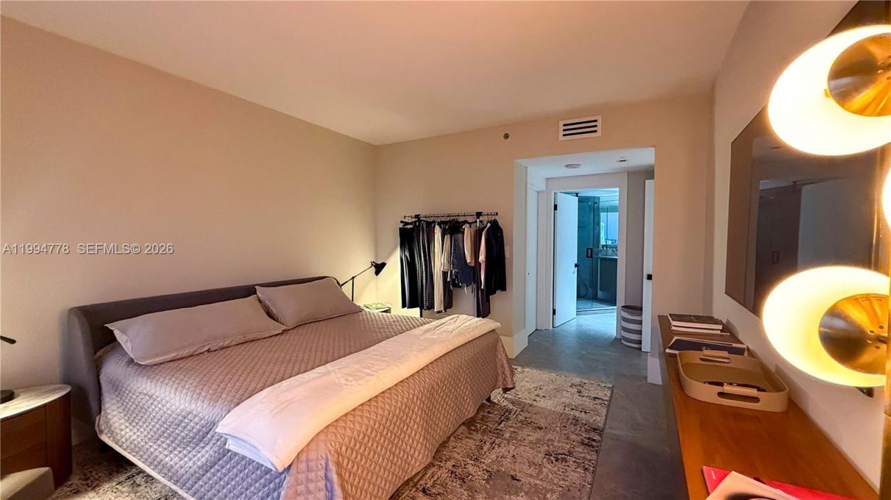 2000 Island Blvd, Unit 2404, Aventura, FL 33160 Photo