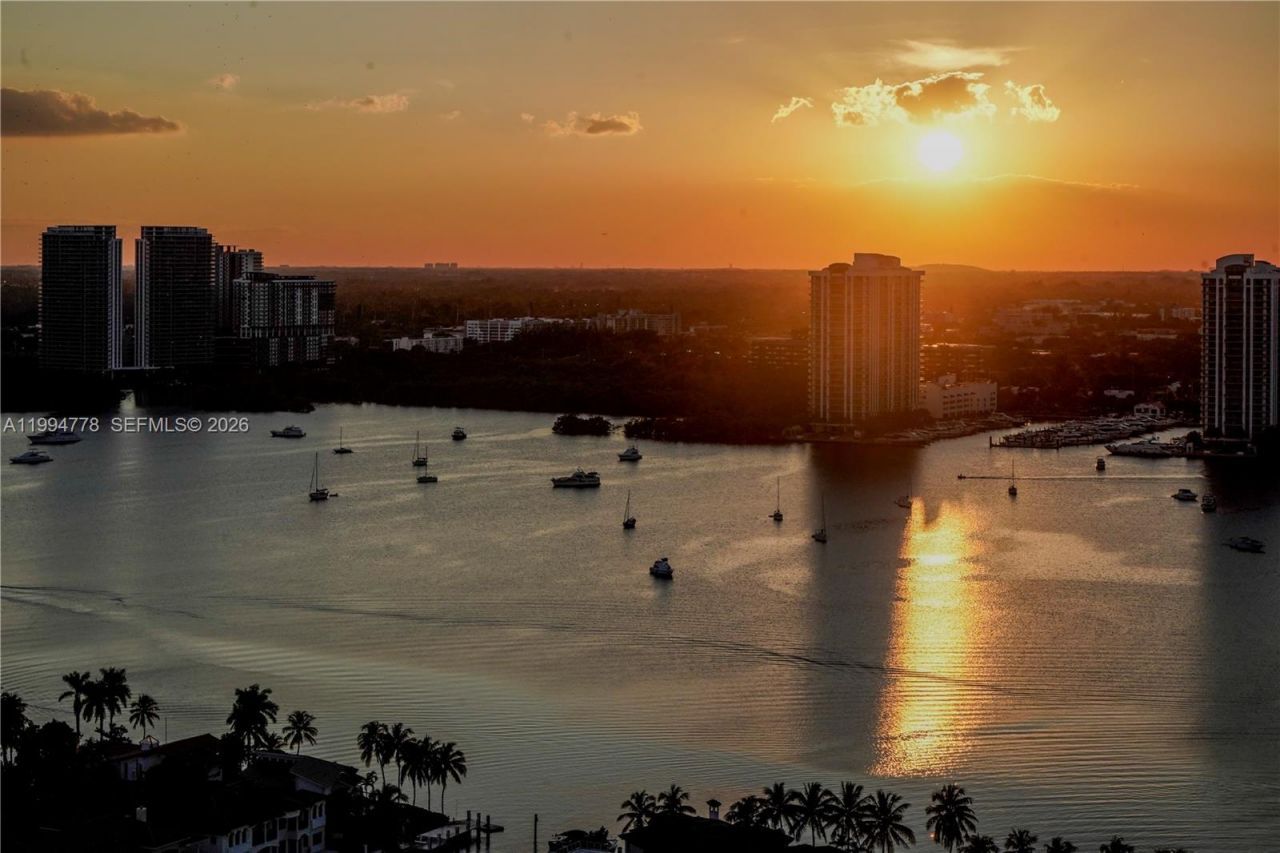 2000 Island Blvd, Unit 2404, Aventura, FL 33160 Photo