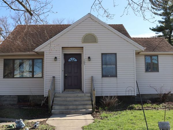 105 Seiler Street , Martinton, IL 60951