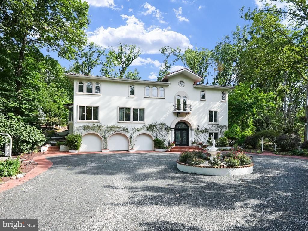 1405 N Pegram Street, Alexandria, VA 22304 Main Photo